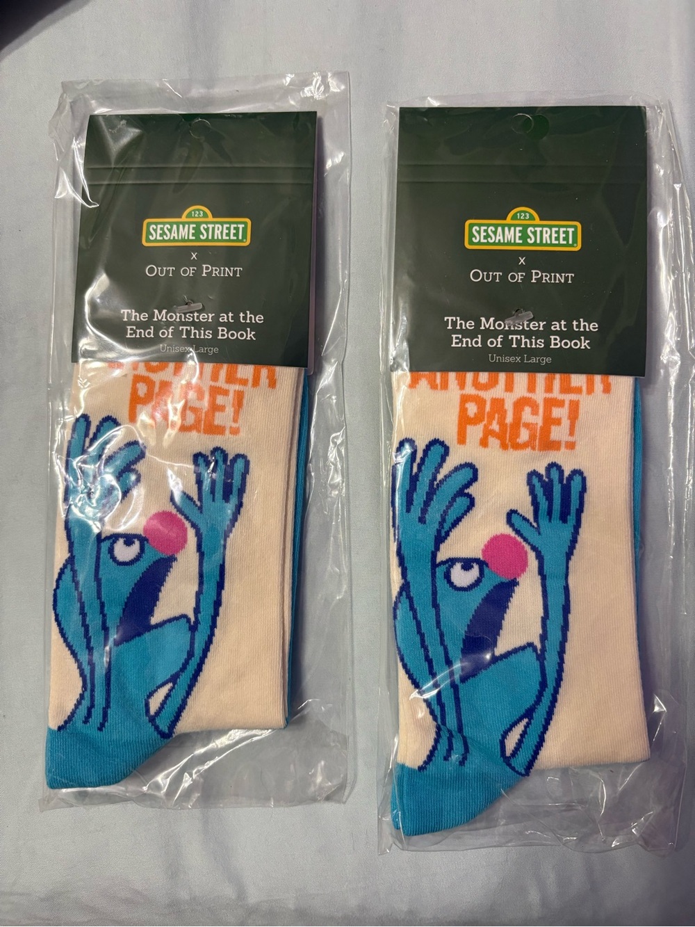 Grover Sesame Street Socks Unisex Large Out of Print NWT 💙 2 pairs